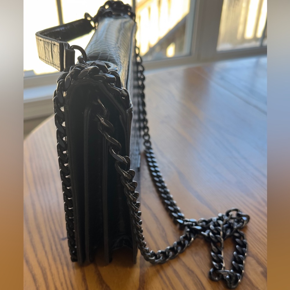 Aldo Women's Greenwald Crossbody Bag. (Bags 5)